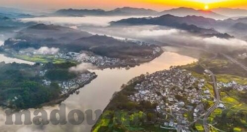 亚洲欧洲一区二区三区-亚洲、欧洲的多元文化与地域特色，一区、二区、三区的独特魅力